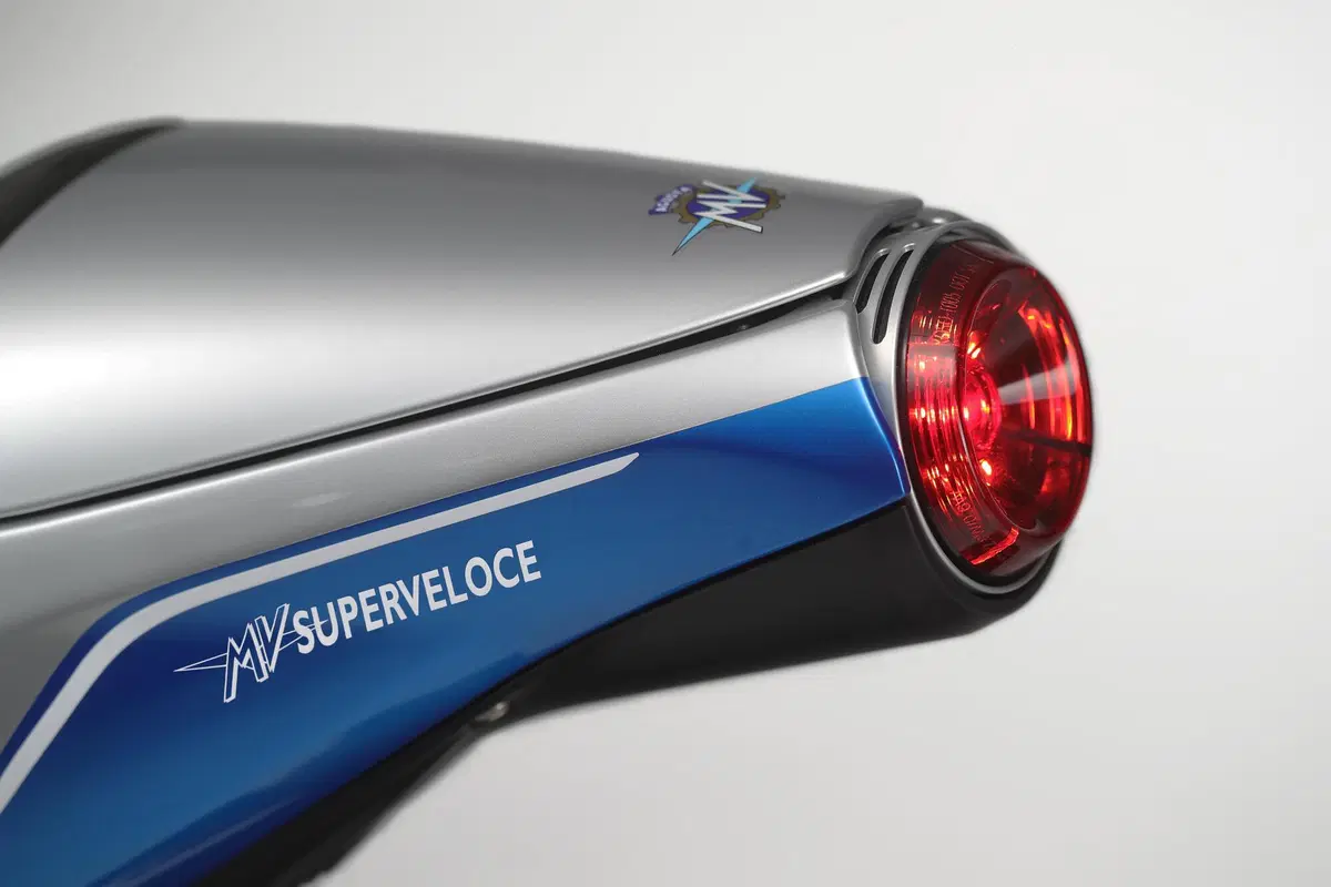 MV Agusta Superveloce 800 Superveloce 800 Alpine (2021 - 23) (8)
