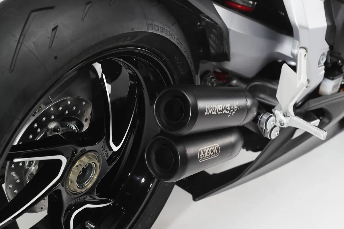 MV Agusta Superveloce 800 Superveloce 800 Alpine (2021 - 23) (11)