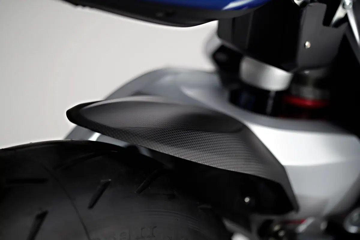 MV Agusta: Superveloce Alpine, serie limitata da 110 esemplari (8)