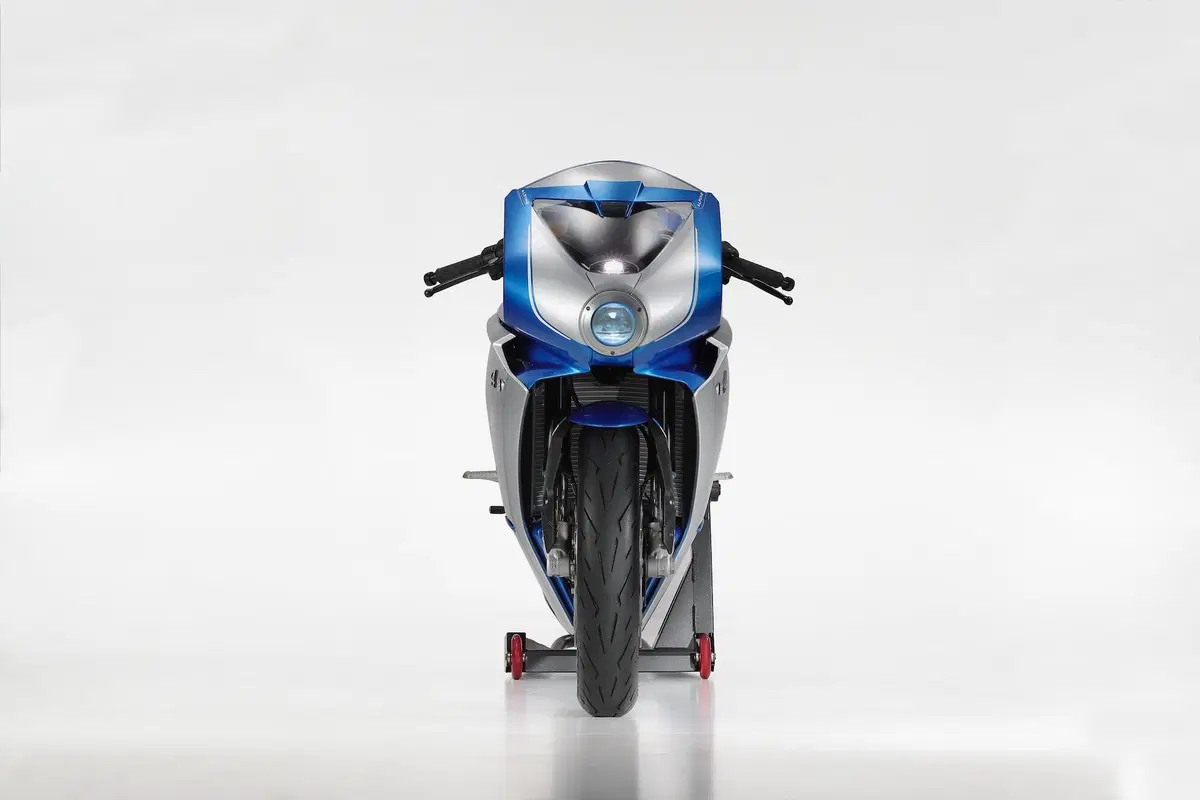 MV Agusta: Superveloce Alpine, serie limitata da 110 esemplari (5)
