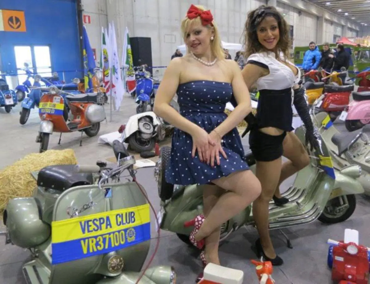 Le foto più divertenti del Motor Bike Expo 2013 a Verona (10)