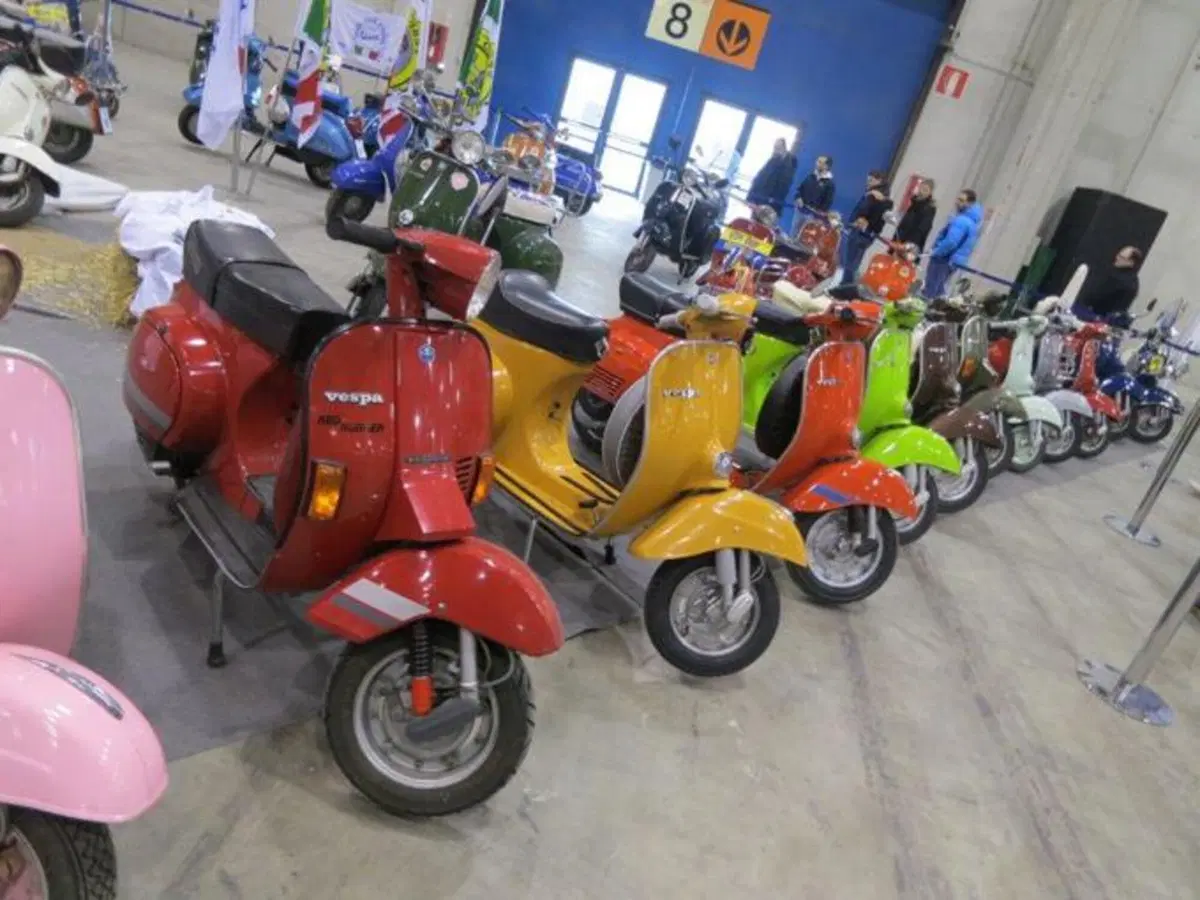 Le foto più divertenti del Motor Bike Expo 2013 a Verona (11)