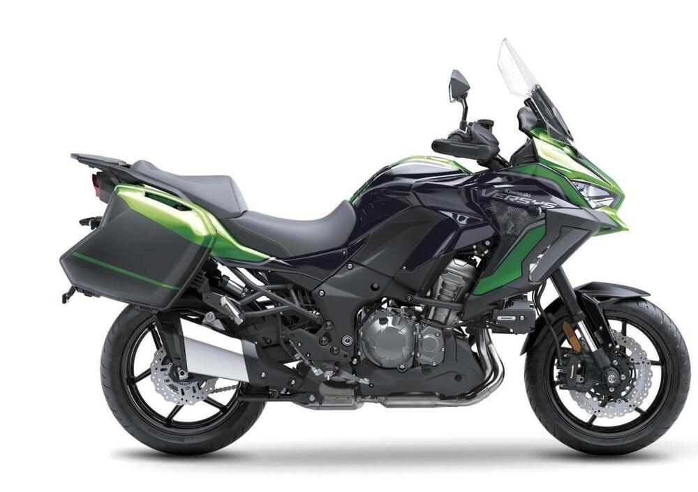 Kawasaki Versys 1000 S Tourer Plus (2021) (2)