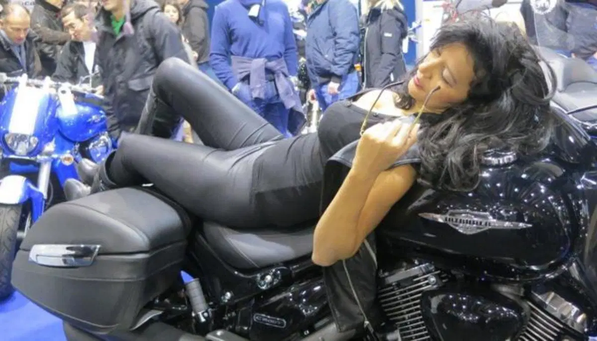 Le foto più divertenti del Motor Bike Expo 2013 a Verona (18)
