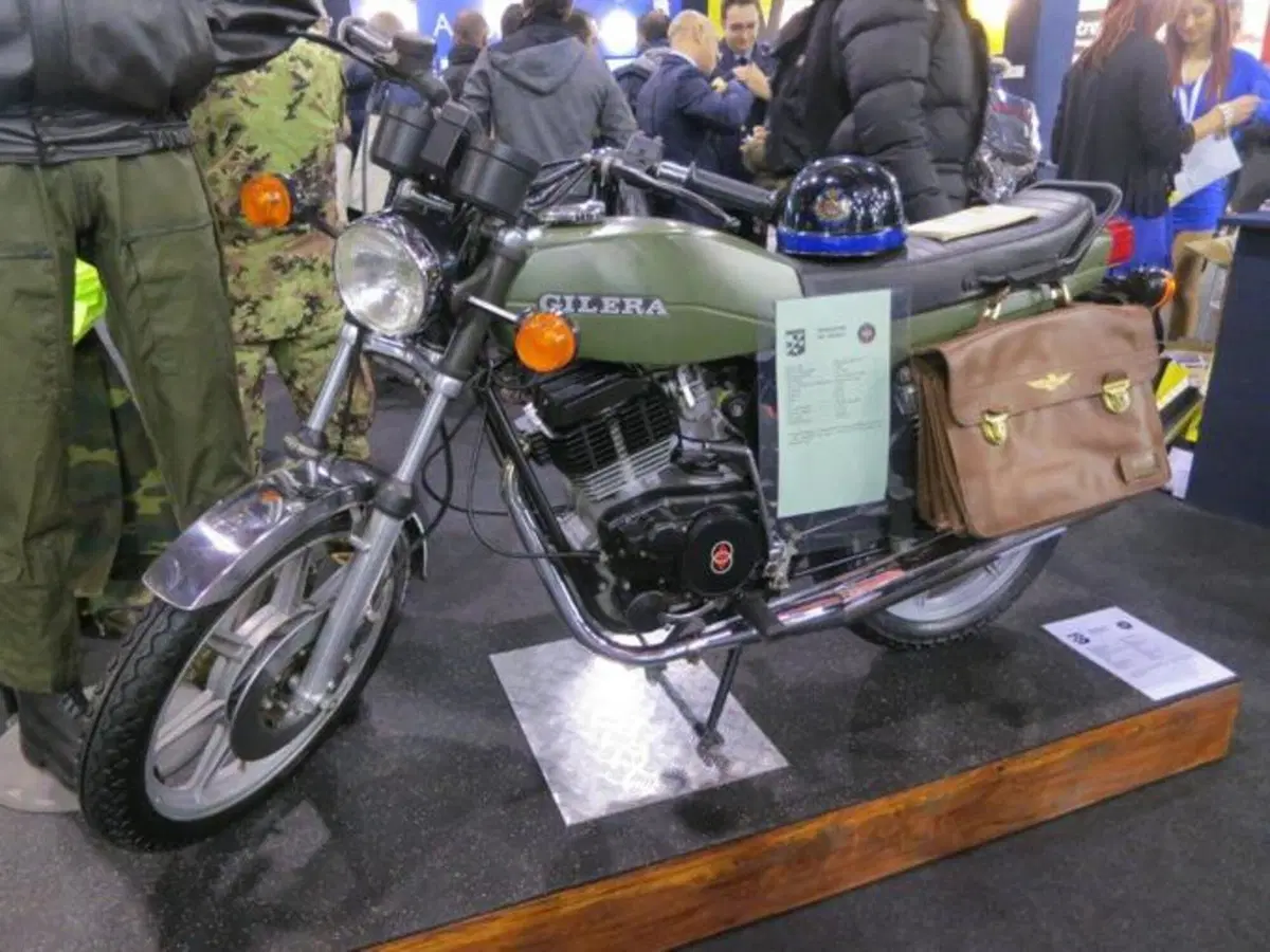 Le foto più divertenti del Motor Bike Expo 2013 a Verona (29)