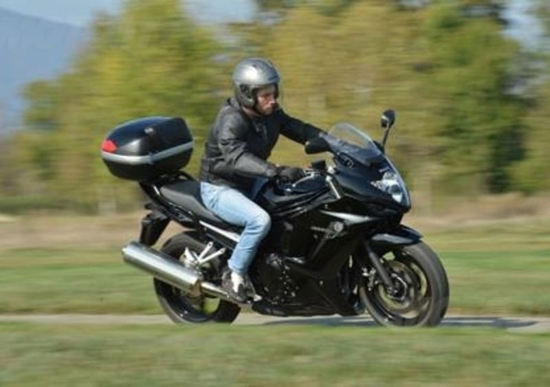 Suzuki GSX650FT: ancora pi&ugrave; turistica in allestimento Traveller