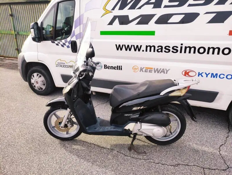 Honda SH 150i (2005 - 08) (5)