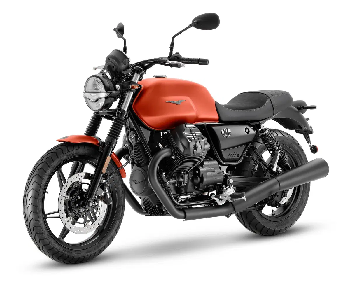 Nuova Moto Guzzi V7 2021: arriva il motore 850 da 65 cavalli