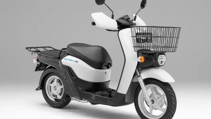 Honda "Gyro" e "Gyro canopy", il futuro arriva su tre ruote