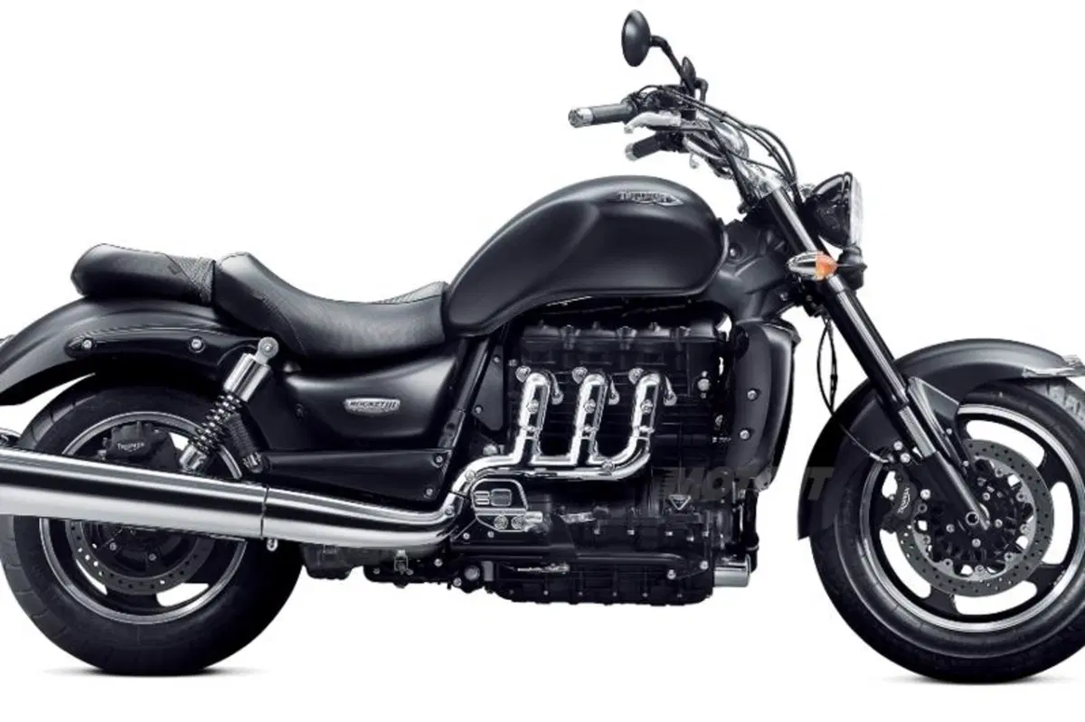 Triumph Rocket III: Roadster e Touring per il 2013
