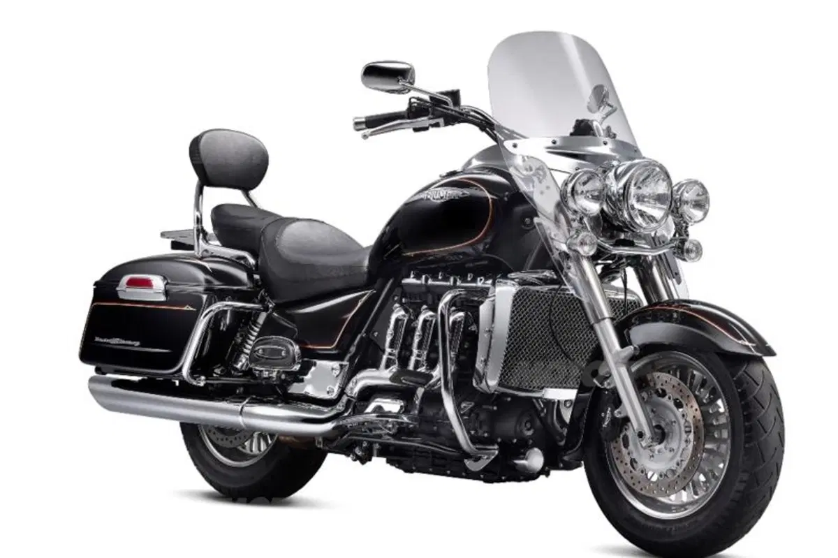 Triumph Rocket III: Roadster e Touring per il 2013 (4)