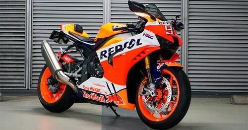 Honda CBR 1000 RR-R SP Marquez MotoGP Replica  (2)