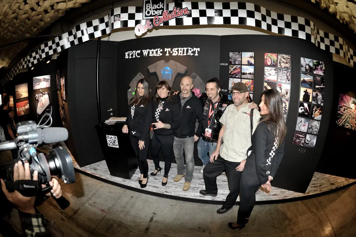 Una galleria d'arte by Blackober al Motor Bike Expo (2)