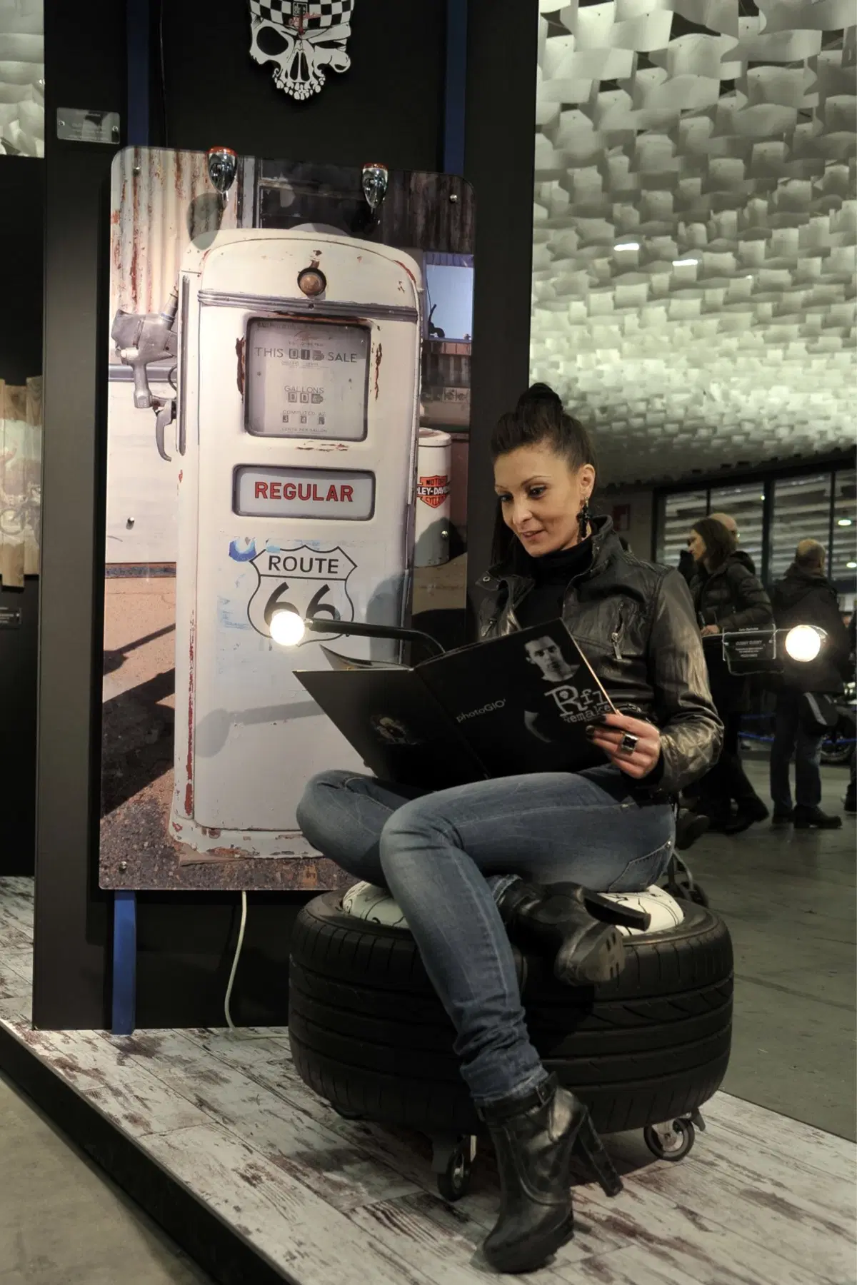 Una galleria d'arte by Blackober al Motor Bike Expo (9)