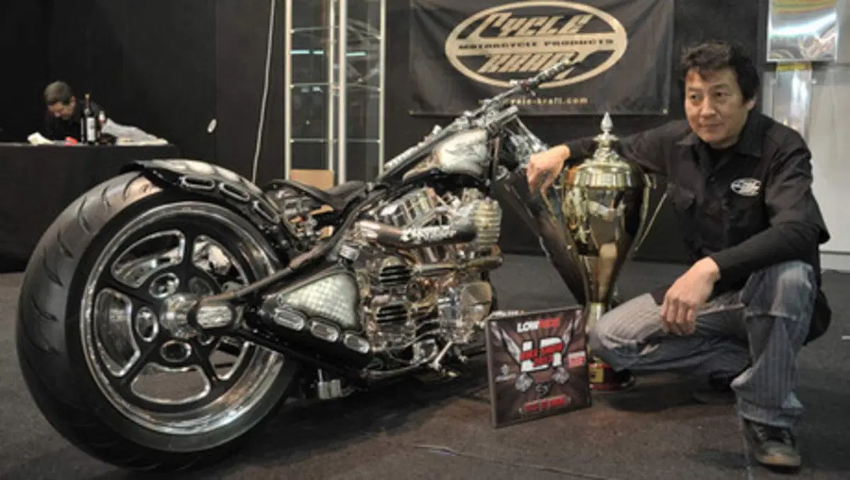 Una galleria d'arte by Blackober al Motor Bike Expo (12)