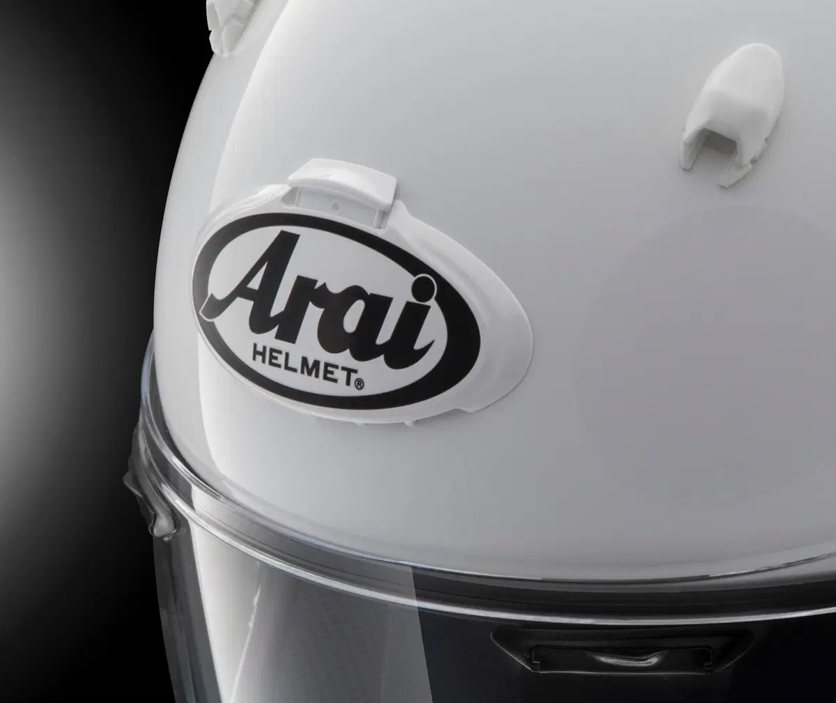Nuovo Arai Quantic, cambia il top di gamma Sport-Touring