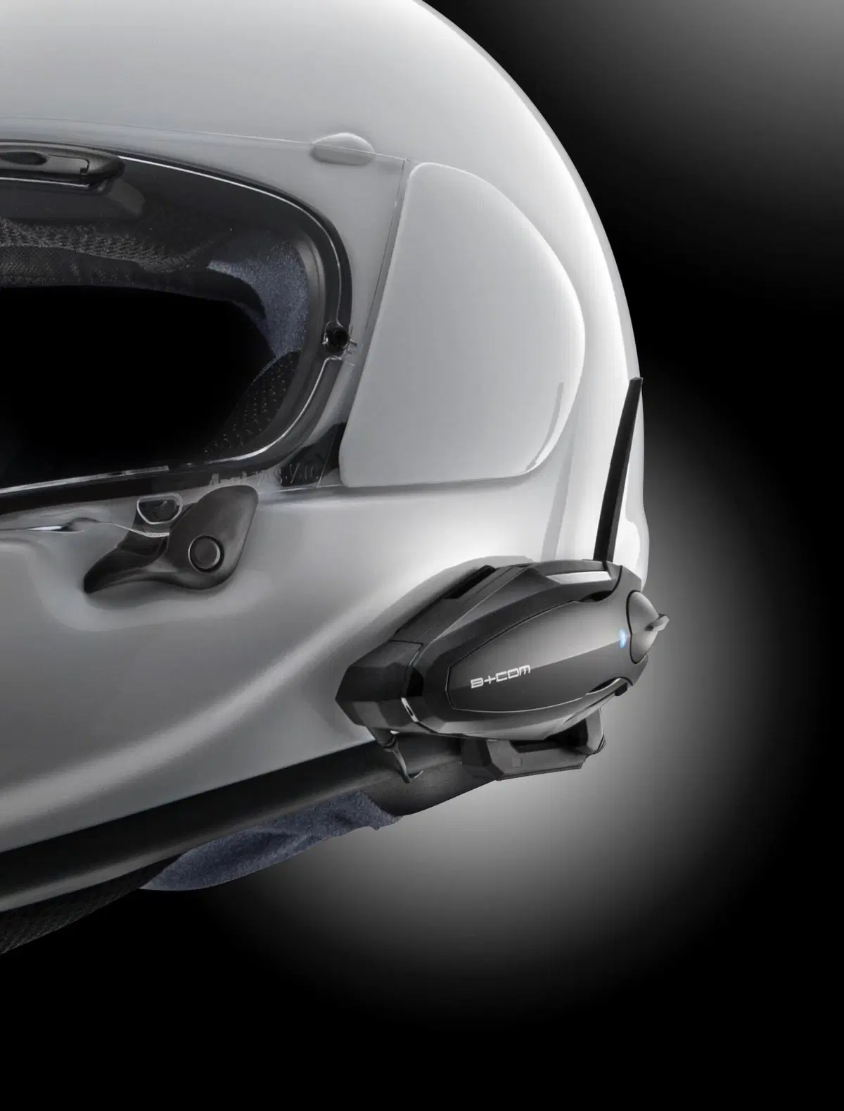 Nuovo Arai Quantic, cambia il top di gamma Sport-Touring (9)