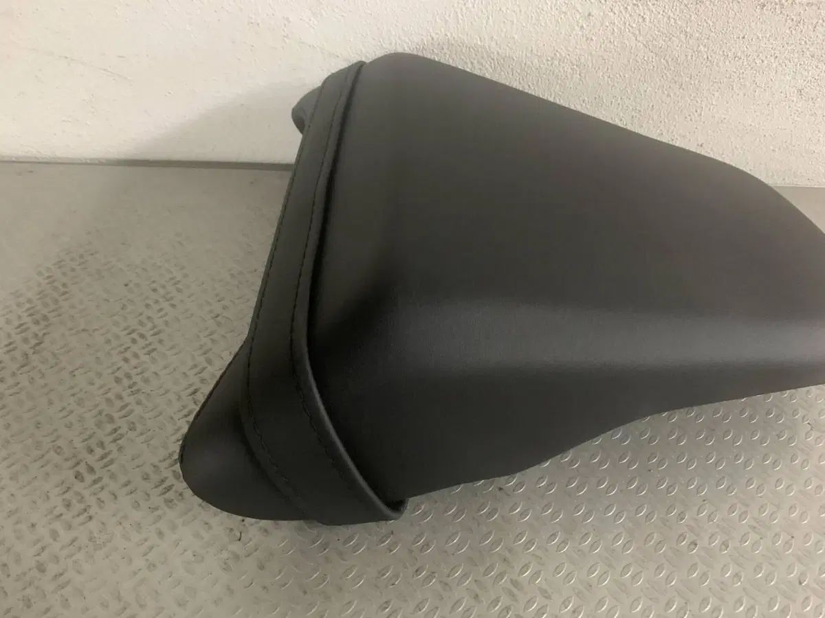 Sella sellino posteriore moto per Honda CB 300 R (8)