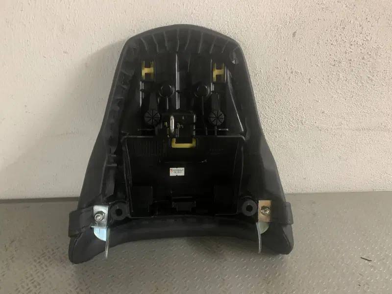 Sella sellino posteriore moto per Honda CB 300 R (12)