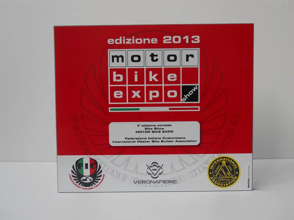 Una galleria d'arte by Blackober al Motor Bike Expo (19)