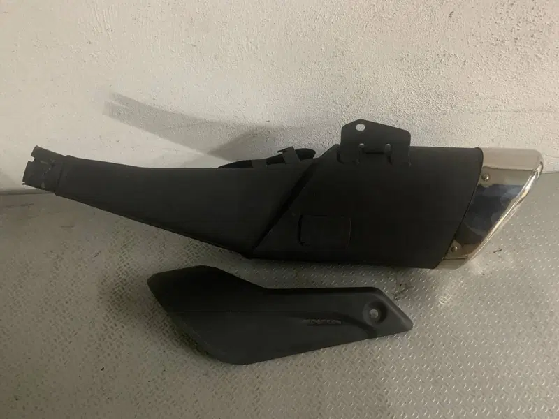 Terminale originale per HONDA CB 300R CBF300 18-19 (9)