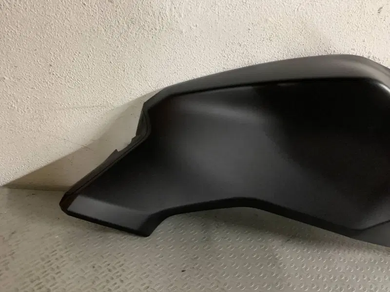 Carena serbatoio lato destro Honda CB 300 r CBF300 (2)