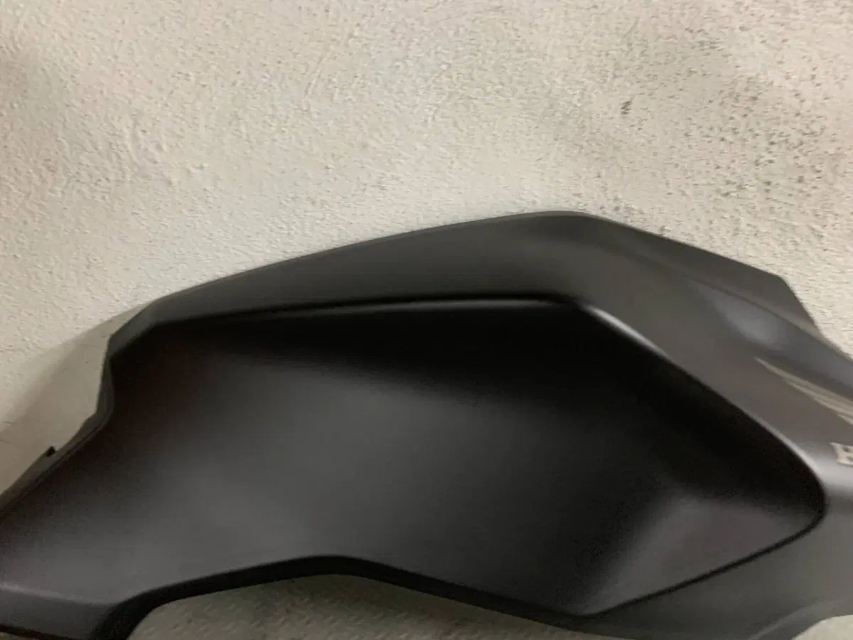 Carena serbatoio lato destro Honda CB 300 r CBF300 (3)