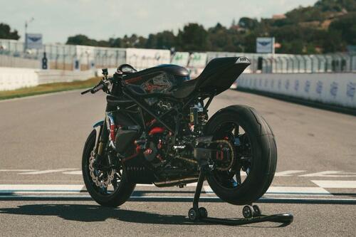 Ducati 999 Black Edition by Freeride: la riscossa del brutto anatroccolo (2)