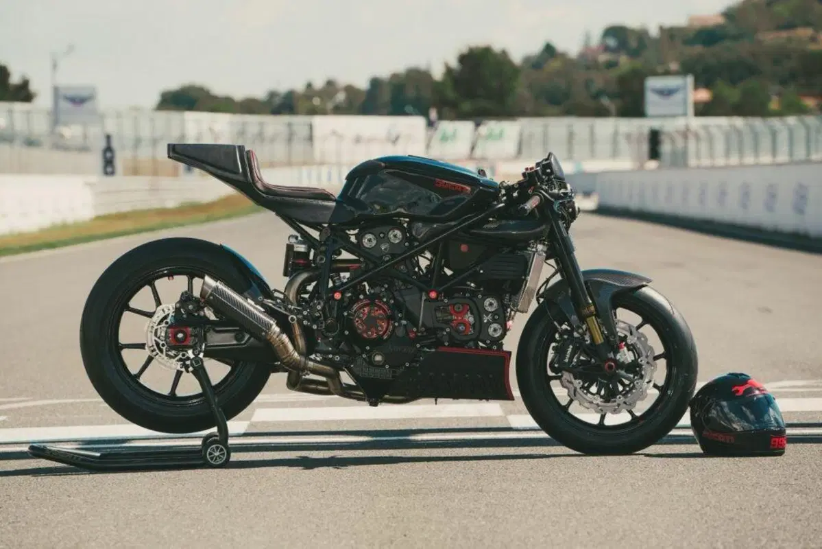 Ducati 999 Black Edition by Freeride: la riscossa del brutto anatroccolo (5)