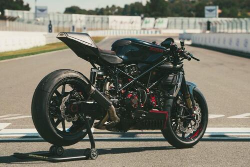 Ducati 999 Black Edition by Freeride: la riscossa del brutto anatroccolo (6)