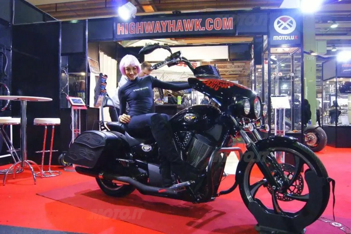 Bikers Number One: due special...issime con Highway Hawk (22)