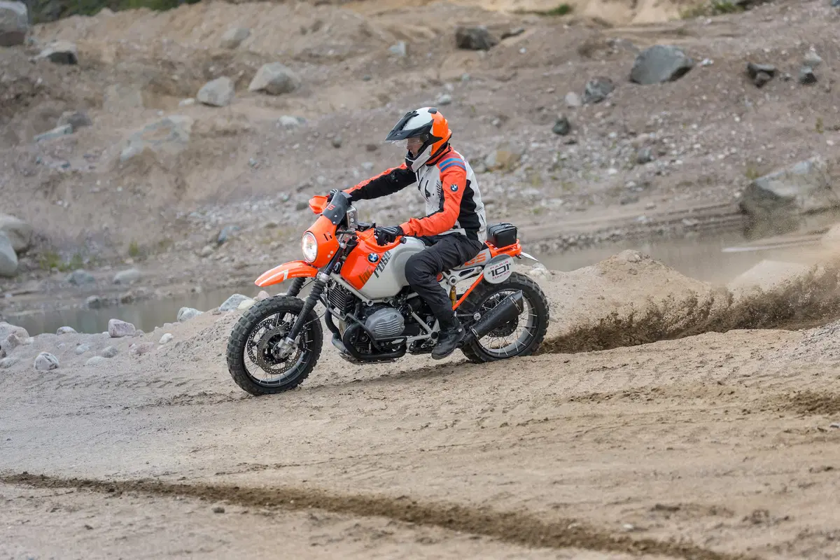 BMW Lac Rose, una G/S partendo dalla R nineT al Wheels and Waves