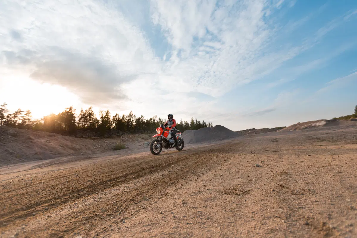 BMW Lac Rose, una G/S partendo dalla R nineT al Wheels and Waves (11)