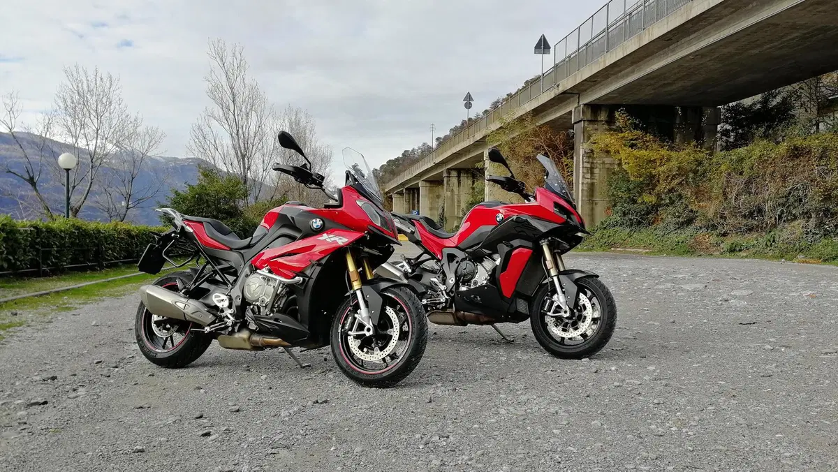 BMW S1000XR TEST: 2018 vs 2020, la nuova è davvero meglio? (5)