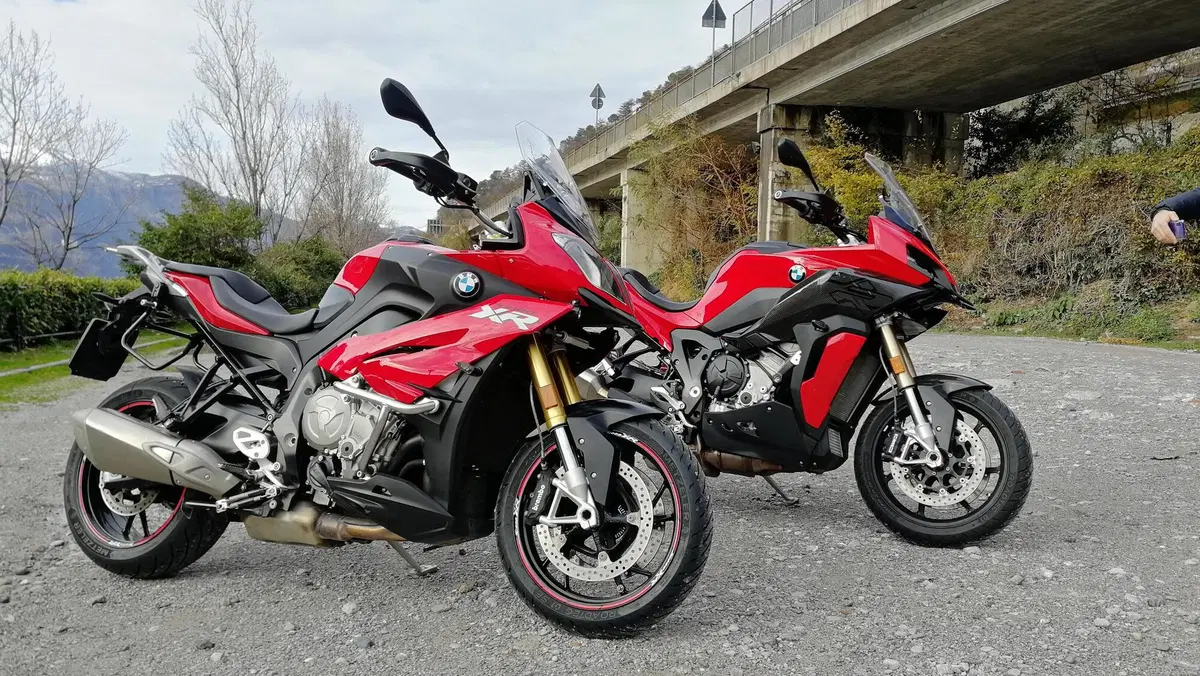 BMW S1000XR TEST: 2018 vs 2020, la nuova è davvero meglio?