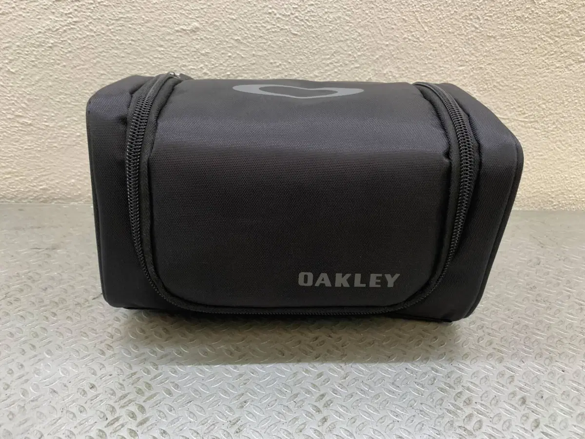 OCCHIALI MASCHERA CROSS-ENDURO OAKLEY AIRBRAKE MX (11)