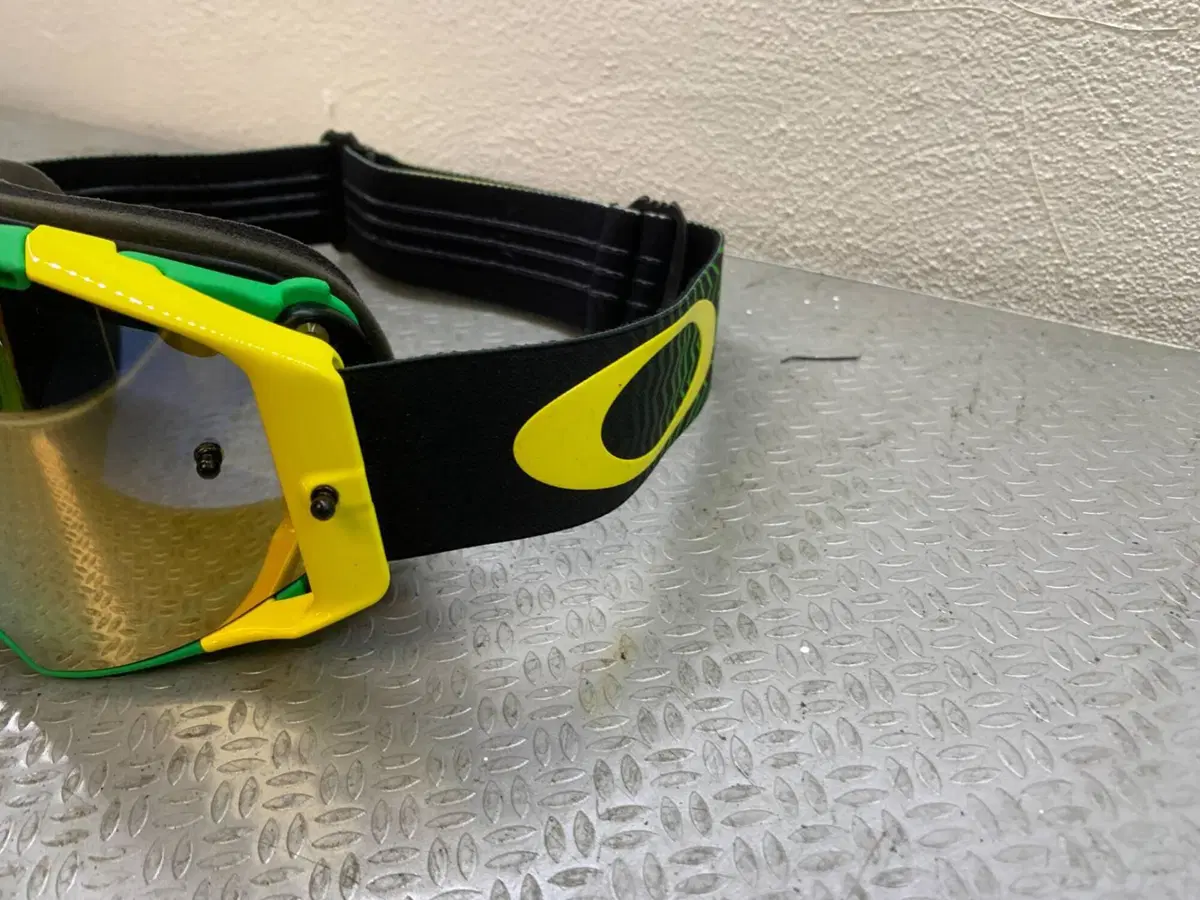 OCCHIALI MASCHERA CROSS-ENDURO OAKLEY AIRBRAKE MX (4)