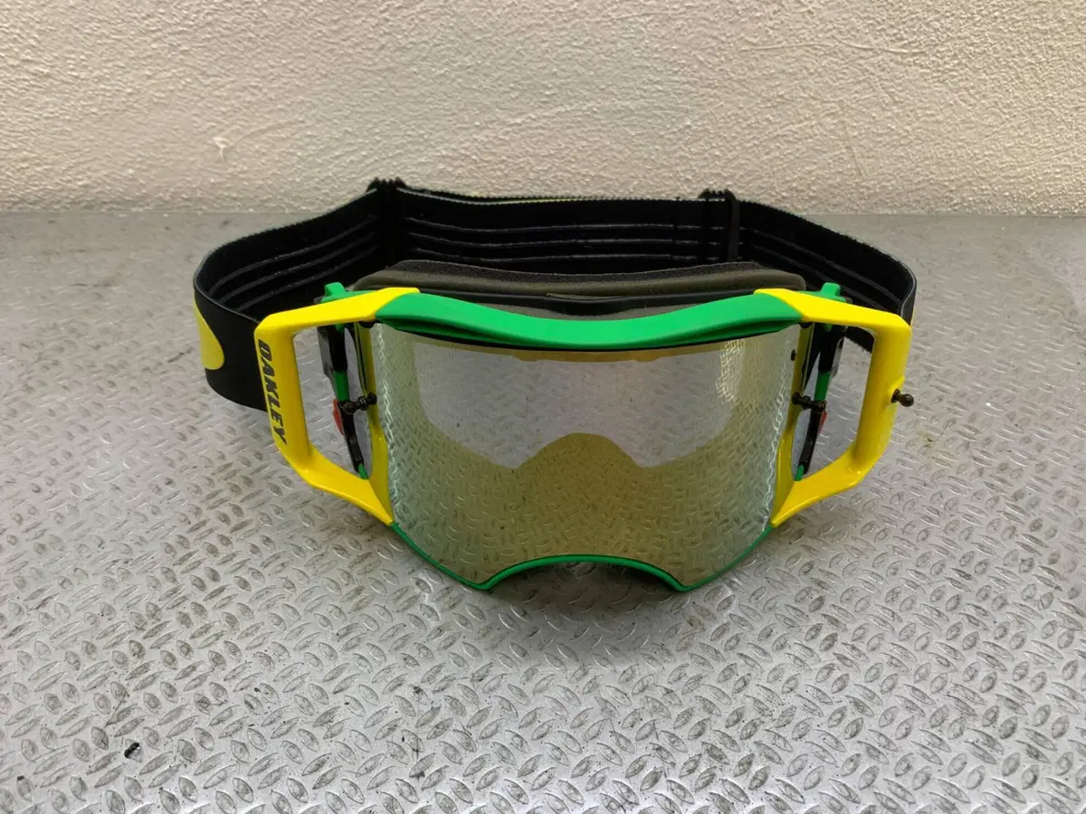OCCHIALI MASCHERA CROSS-ENDURO OAKLEY AIRBRAKE MX (2)