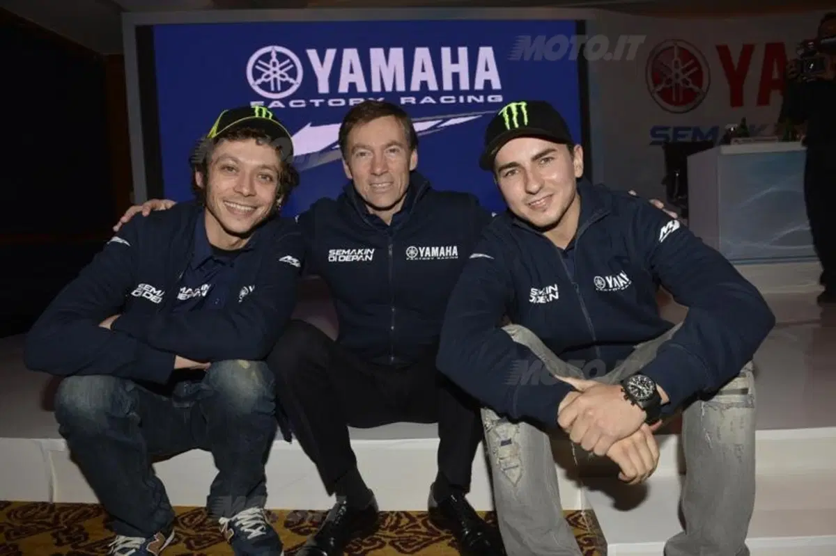 Rossi e Lorenzo compagni di squadra per la "prima" volta (10)