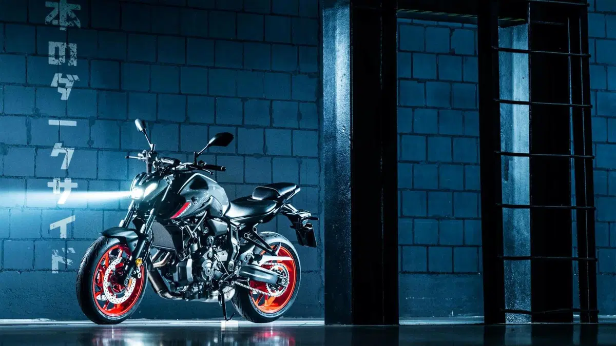 Nuova Yamaha MT-07 2021. Foto, dati e prezzi (4)