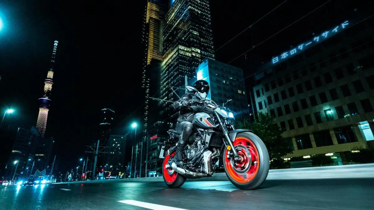 Nuova Yamaha MT-07 2021. Foto, dati e prezzi (8)