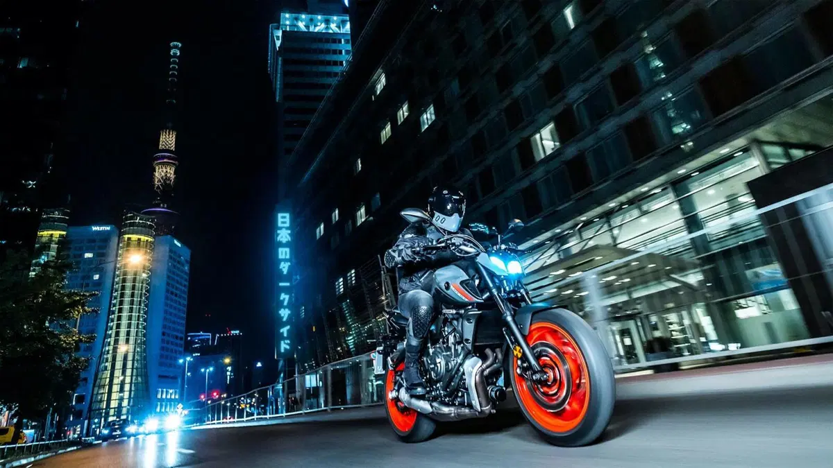 Nuova Yamaha MT-07 2021. Foto, dati e prezzi (12)