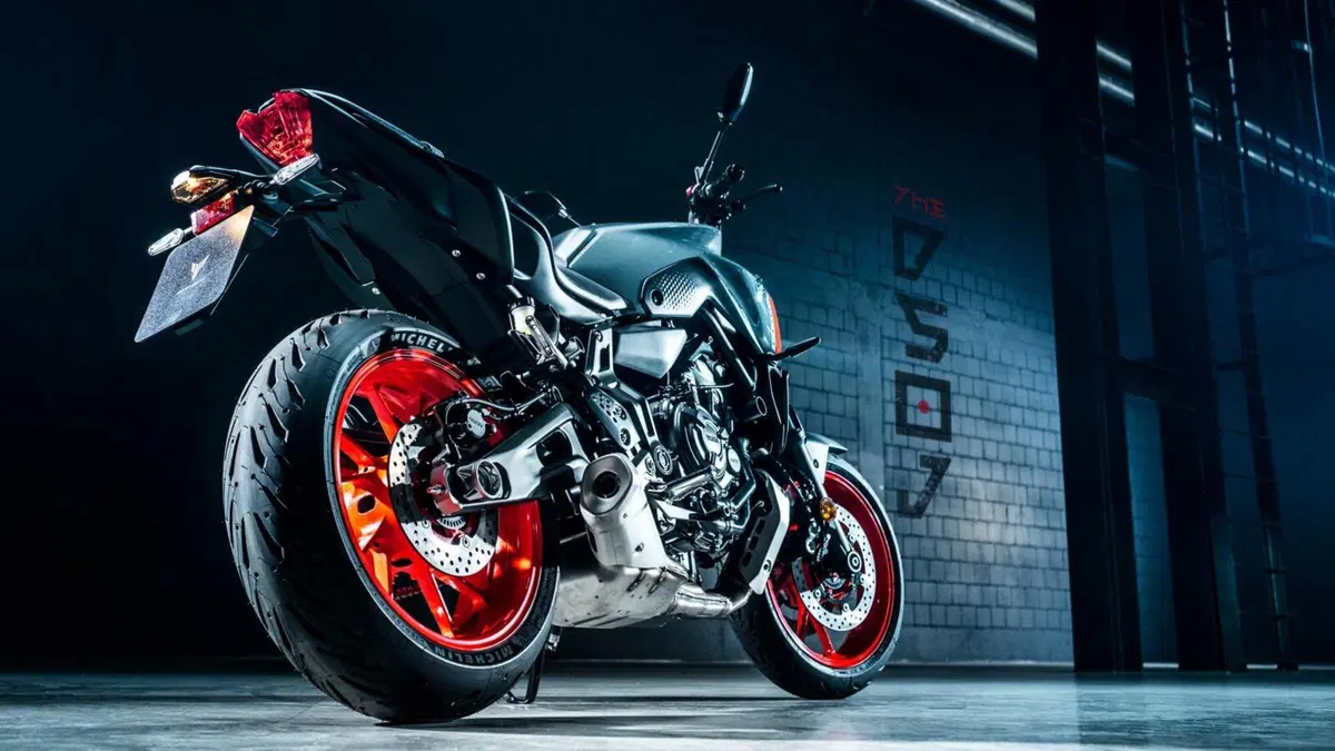 Nuova Yamaha MT-07 2021. Foto, dati e prezzi (16)