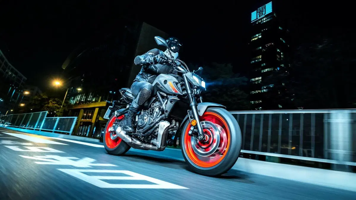 Nuova Yamaha MT-07 2021. Foto, dati e prezzi (23)