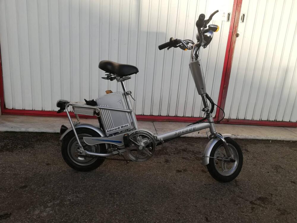 Mini E-Bike Pieghevole Altra marca (2)