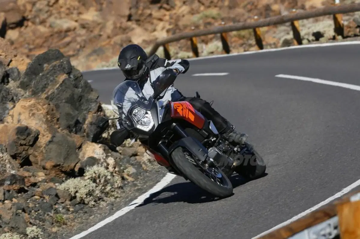 KTM 1190 Adventure   (4)