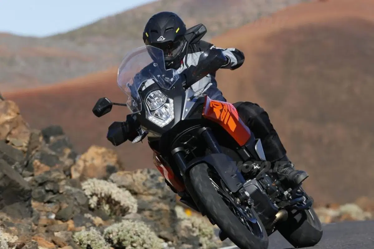 KTM 1190 Adventure   (8)