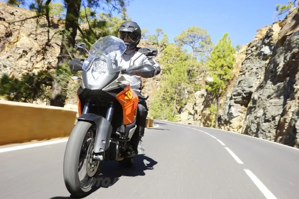 KTM 1190 Adventure   (12)