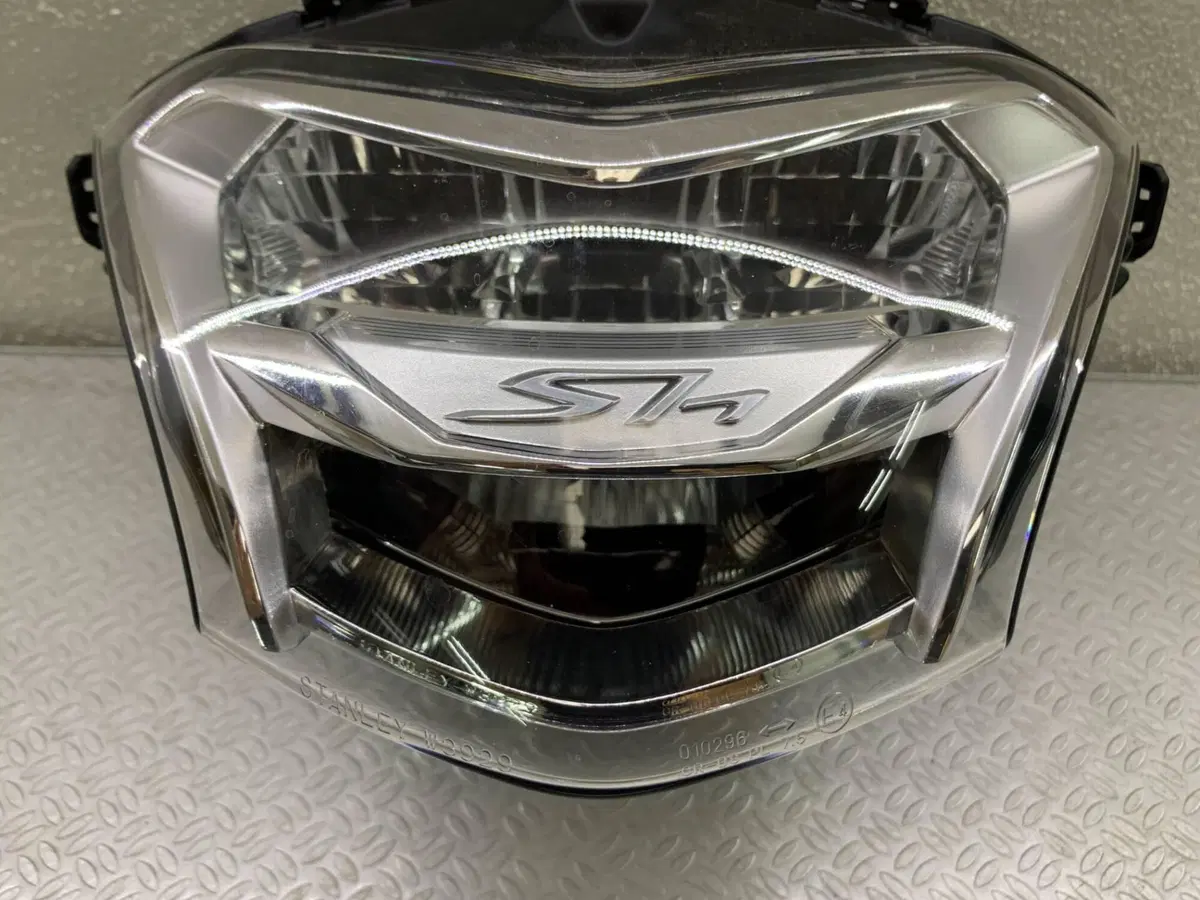 FARO FANALE ORIGINALE HONDA SH 125-150 2017-19 (2)