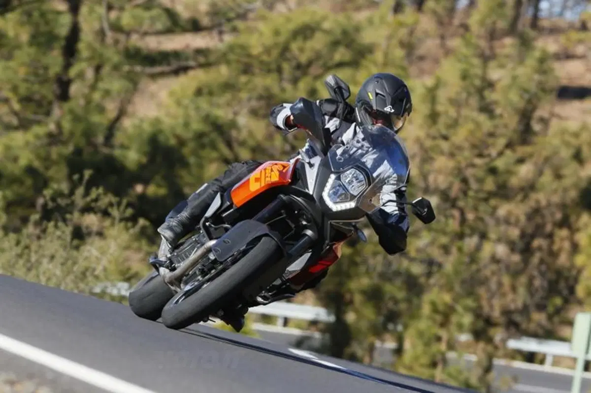 KTM 1190 Adventure   (15)